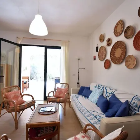 Il Bouganville Feriehus Chia